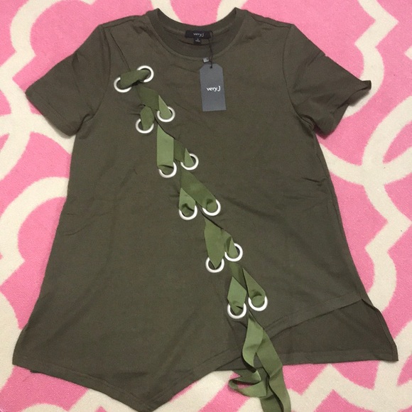 3/$50 1LEFT CLOSING 😍Olive Lace Up Detailed Top - Picture 3 of 3